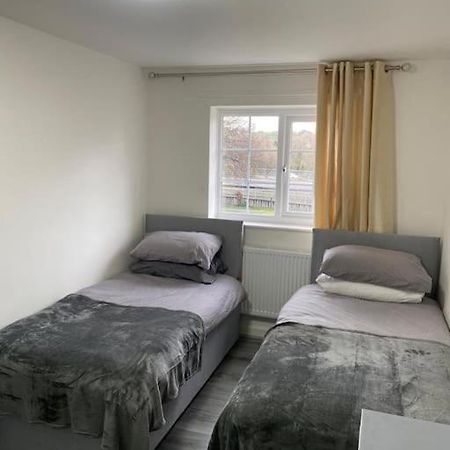 Vila 2 Bed House Sleeps 4-5 Liverpool Exteriér fotografie